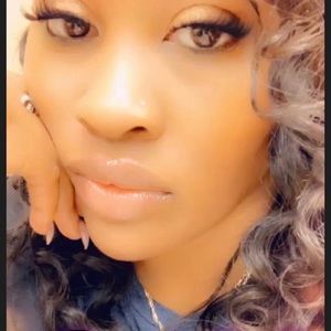 Meet your Posher, Tenisha